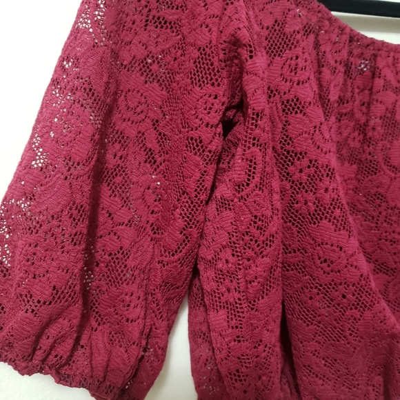 Lace Off Shoulder Cropped Blouse Large - Picture 4 of 11